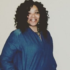 Meet your Posher, Denita